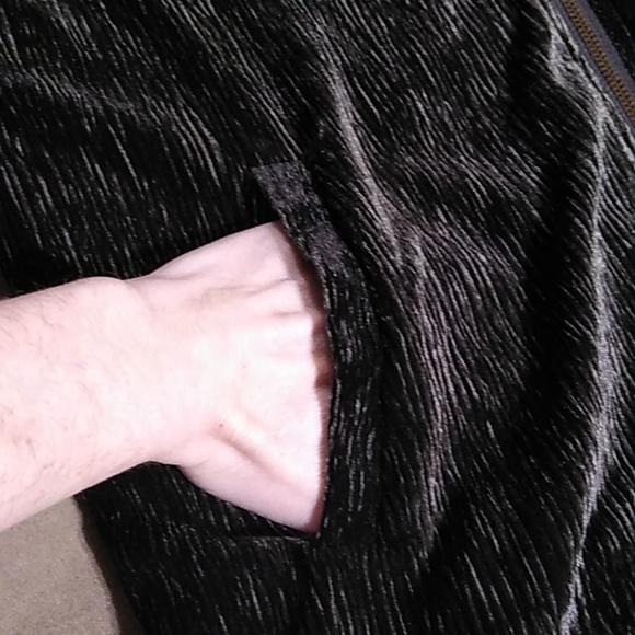 MYSTREE Olive Green Velvet Jacket - Picture 3 of 6